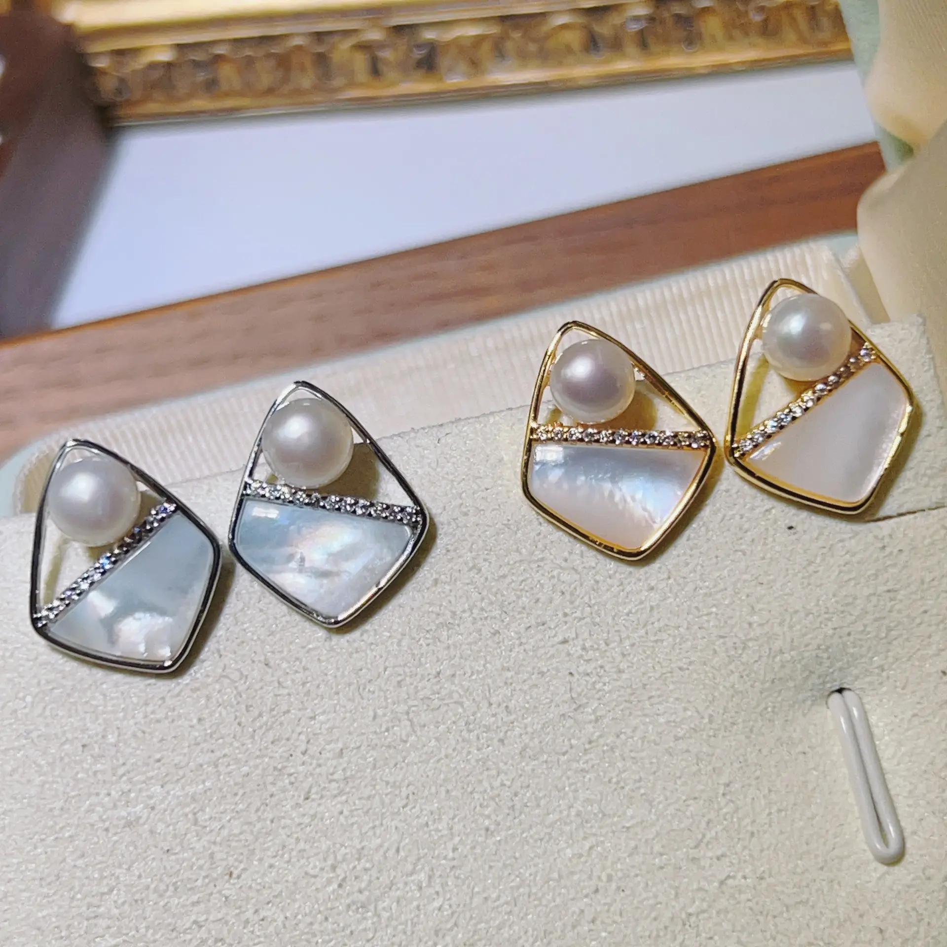 S925 Pearl Geometric Earrings Light Luxury Niche Design — feature 15