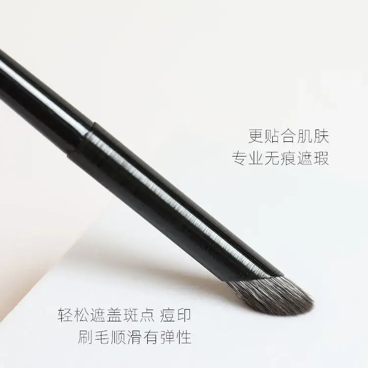 Finger Shadow Brush for Eyes Nose & Cheek Use — feature 45