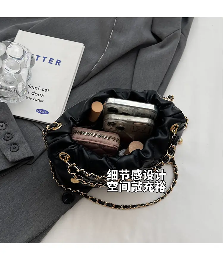 Diamond Chain Shoulder Bag for Women 2026 — feature 17