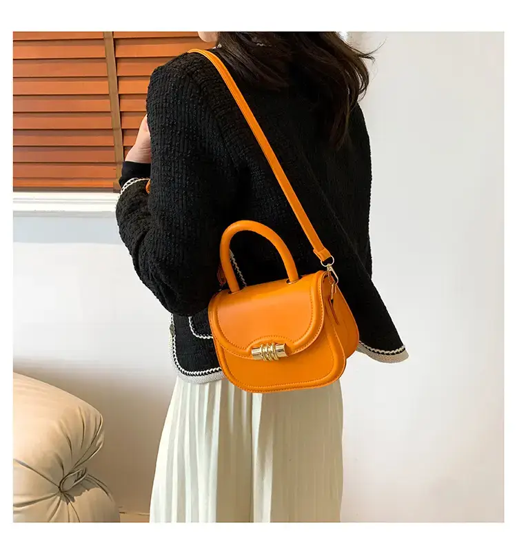 Brown Leather Shoulder Bag with Metal Clasp — feature 17
