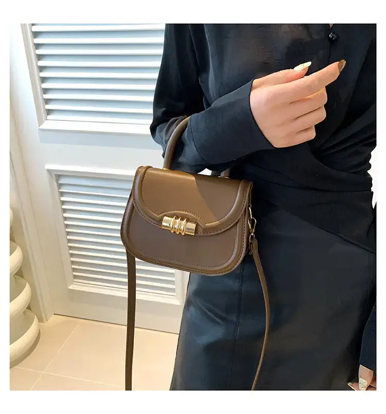 Brown Leather Shoulder Bag with Metal Clasp — feature 28