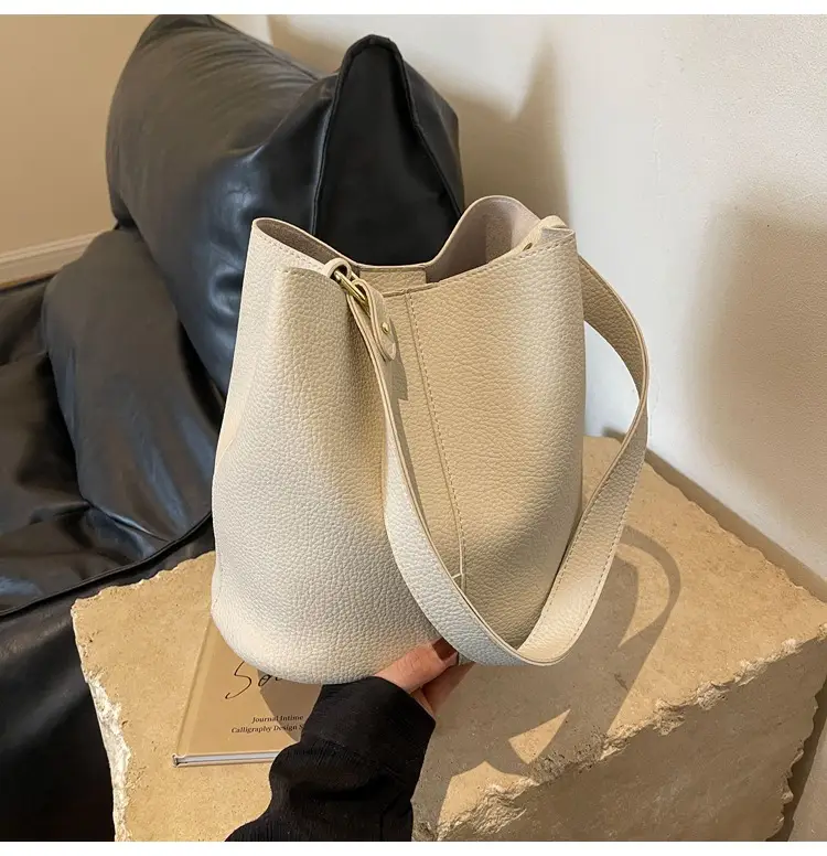 Black Underarm Bucket Bag for Women 2026 — feature 33