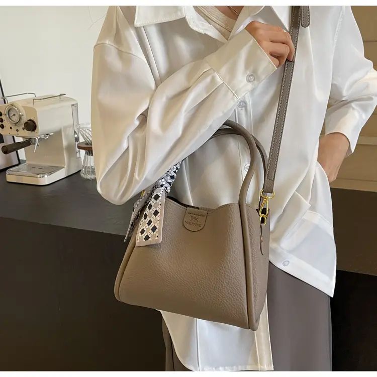 Korean Style Brown Bucket Bag with Tassel Handle — feature 25