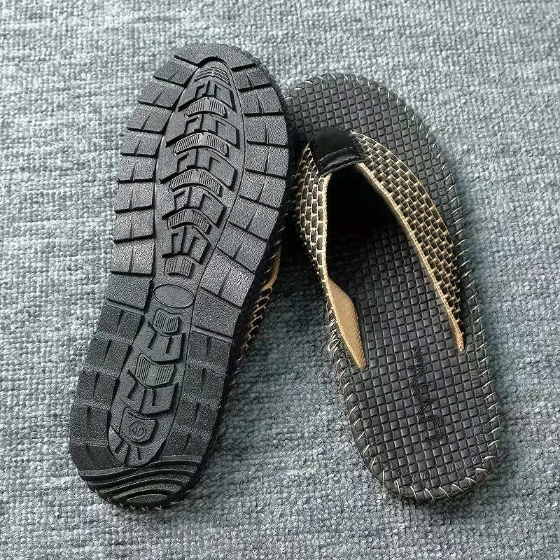Men's Flip-flops Summer Sandals and Slippers Outer Wear Non-slip Trendy Beach Shoes Casual Fashion Sandals Flip-flops Men's Slippers