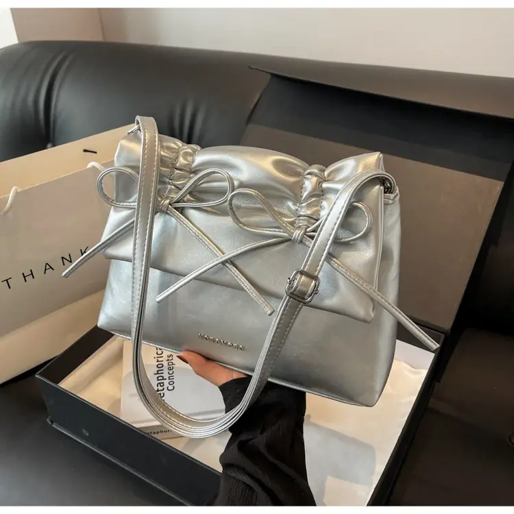 Women's Creamy Underarm Tote Bag with Bow — feature 30