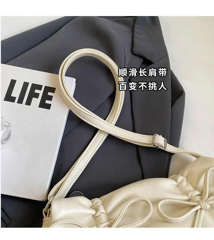 Women's Creamy Underarm Tote Bag with Bow — feature 4