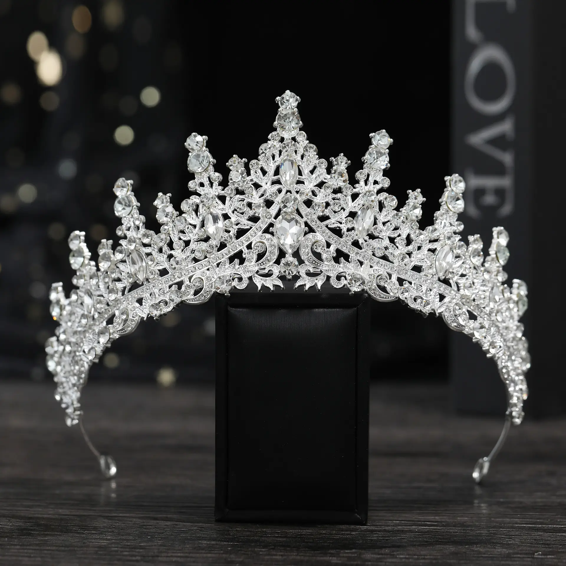Cross Border Bridal Crown with Rhinestones Gold - Image 11