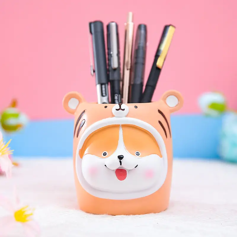 Hot Astronaut Pen Holder with Light & Makeup Brush