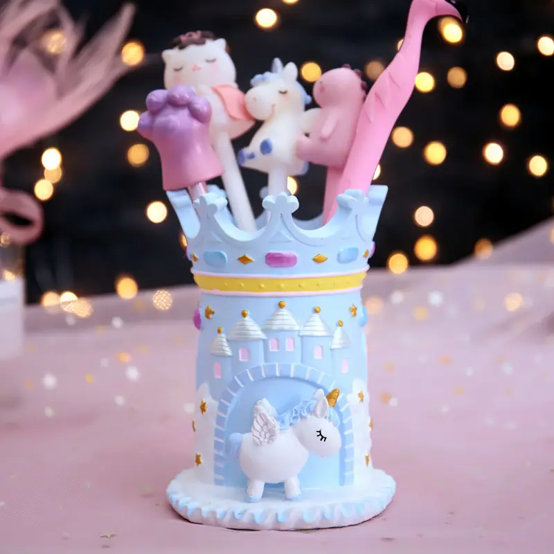 Hot Astronaut Pen Holder with Light & Makeup Brush