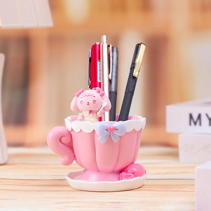 Hot Astronaut Pen Holder with Light & Makeup Brush