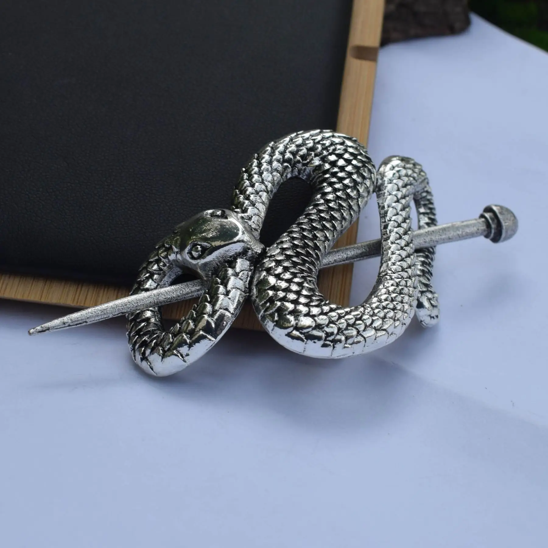 Vintage Snake Hairpin Gothic Witch Halloween Accessory - Image 4