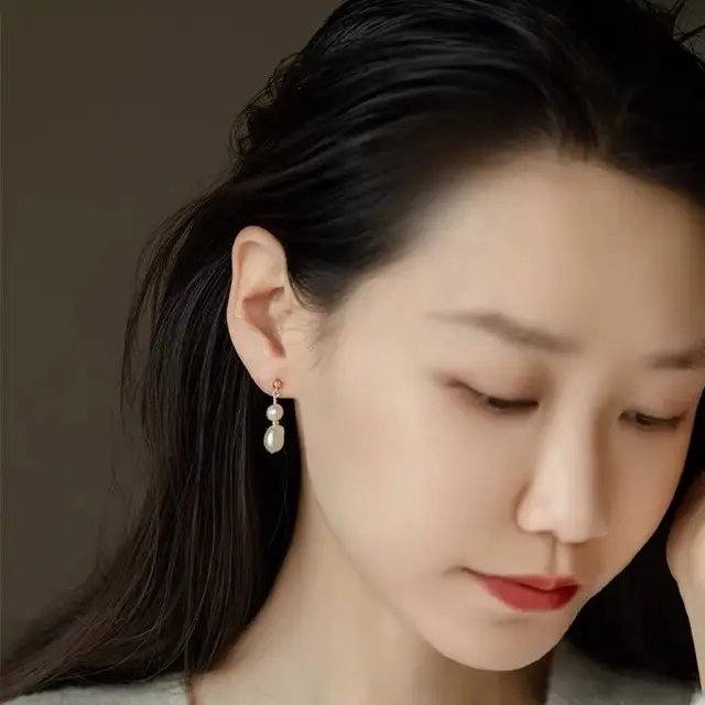 Natural Pearl Ear Clip Women's Ear Holes Baroque Earrings - Image 7