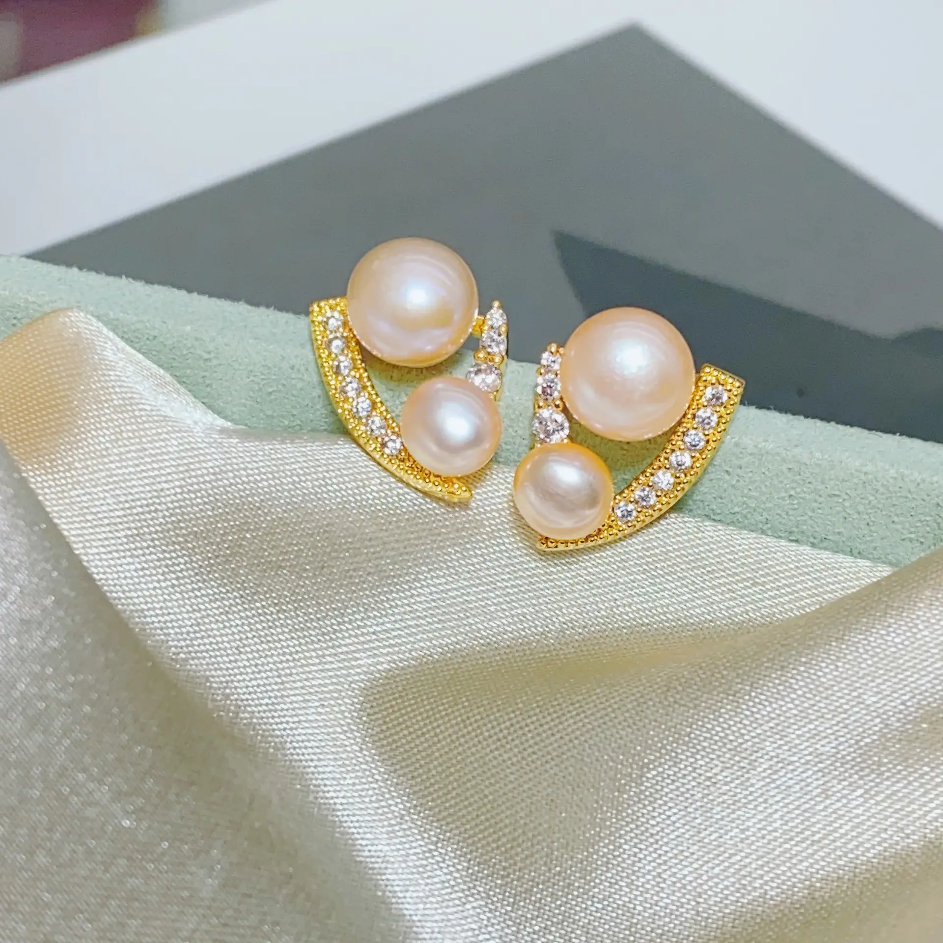 Zhuji Pearl Earrings 5-7MM Natural Freshwater Pearl 925 Silver - Image 3