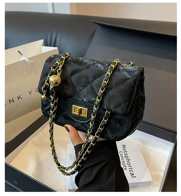 White Quilted Chain Shoulder Bag for Women — feature 10