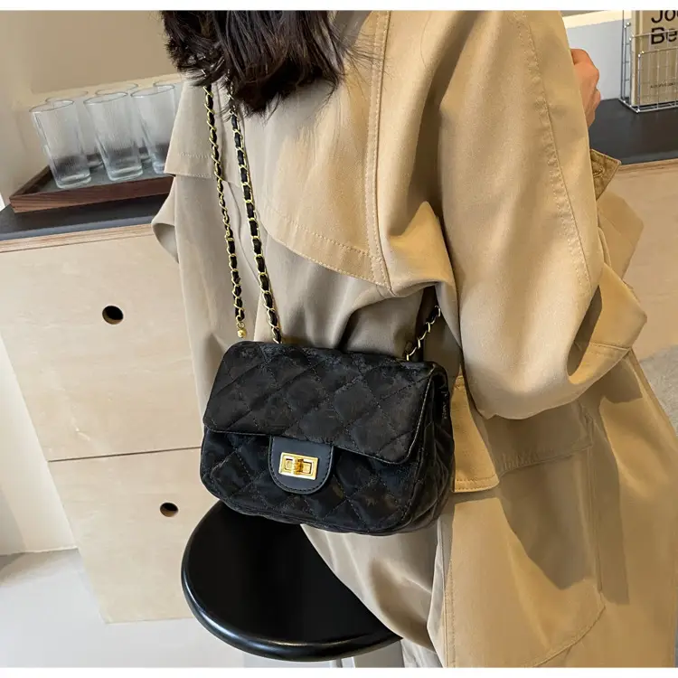 White Quilted Chain Shoulder Bag for Women — feature 16