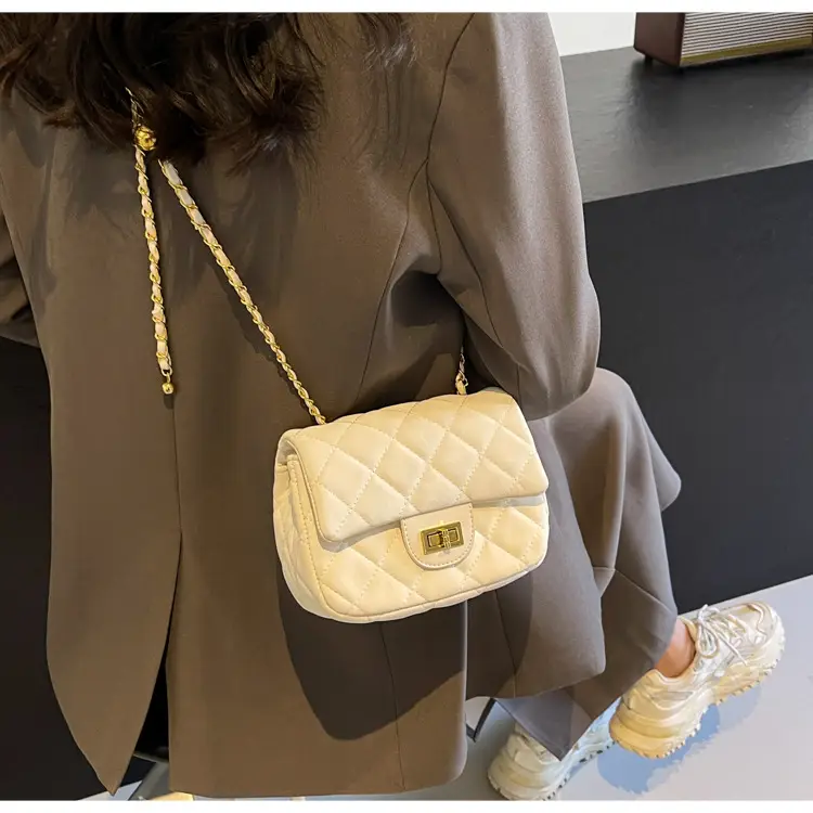White Quilted Chain Shoulder Bag for Women — feature 21