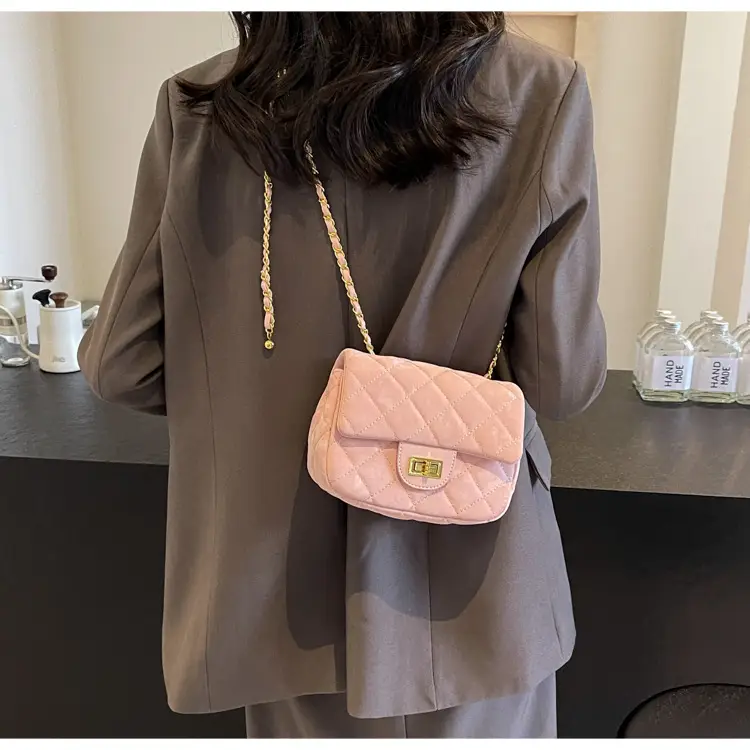 White Quilted Chain Shoulder Bag for Women — feature 26