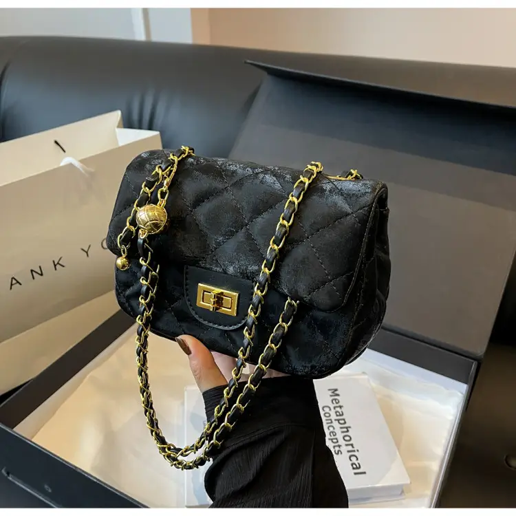 White Quilted Chain Shoulder Bag for Women — feature 28