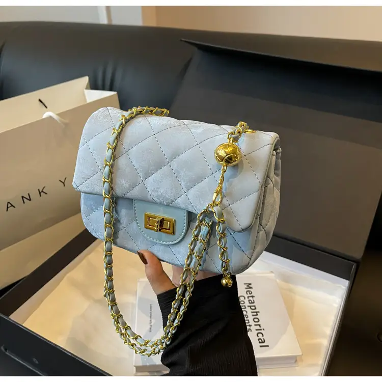 White Quilted Chain Shoulder Bag for Women — feature 36