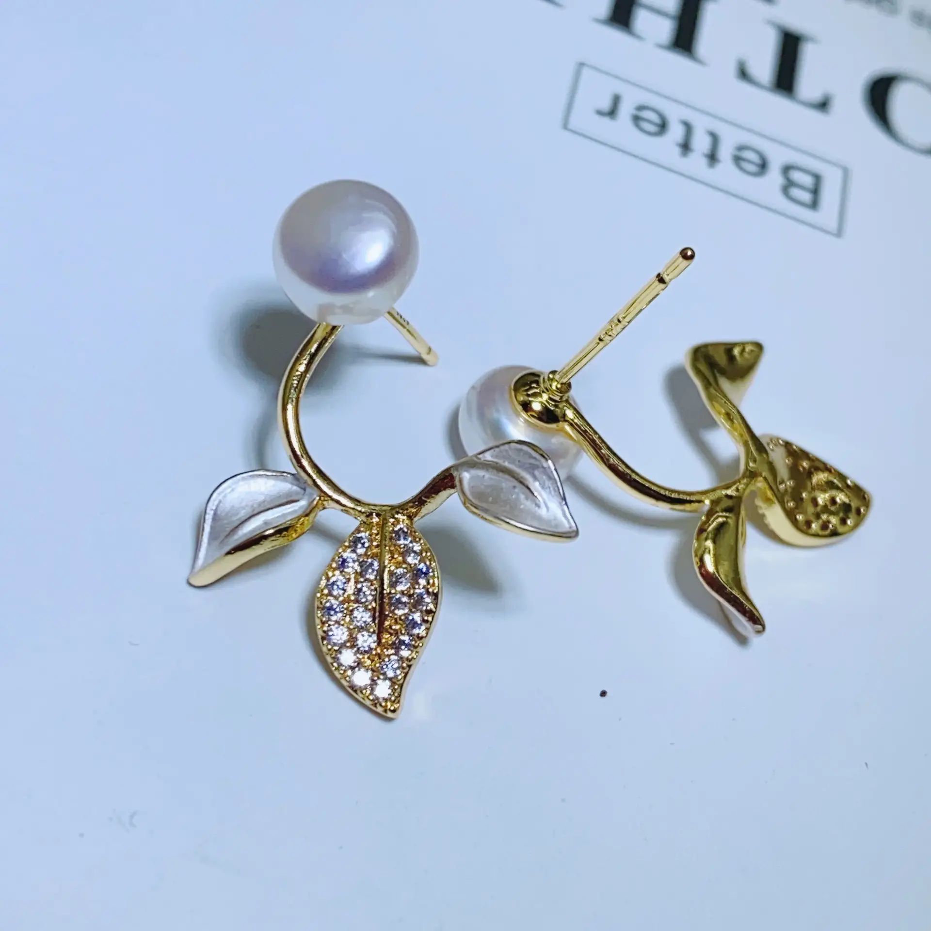 S925 Gold Pearl Leaf Earrings Set - Image 4