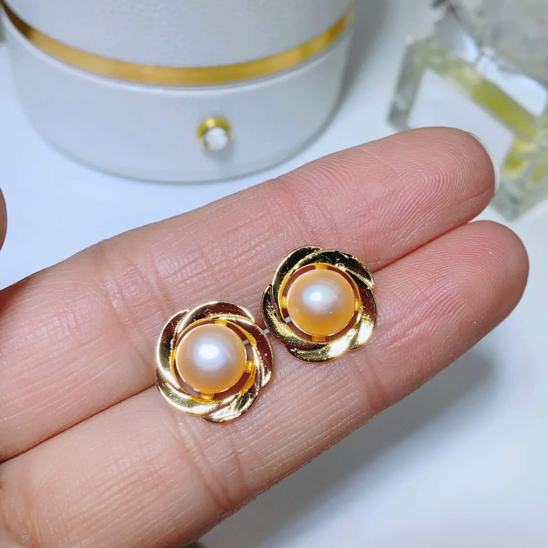 S925 Silver Pearl Earrings 2024 New French Retro — feature 9