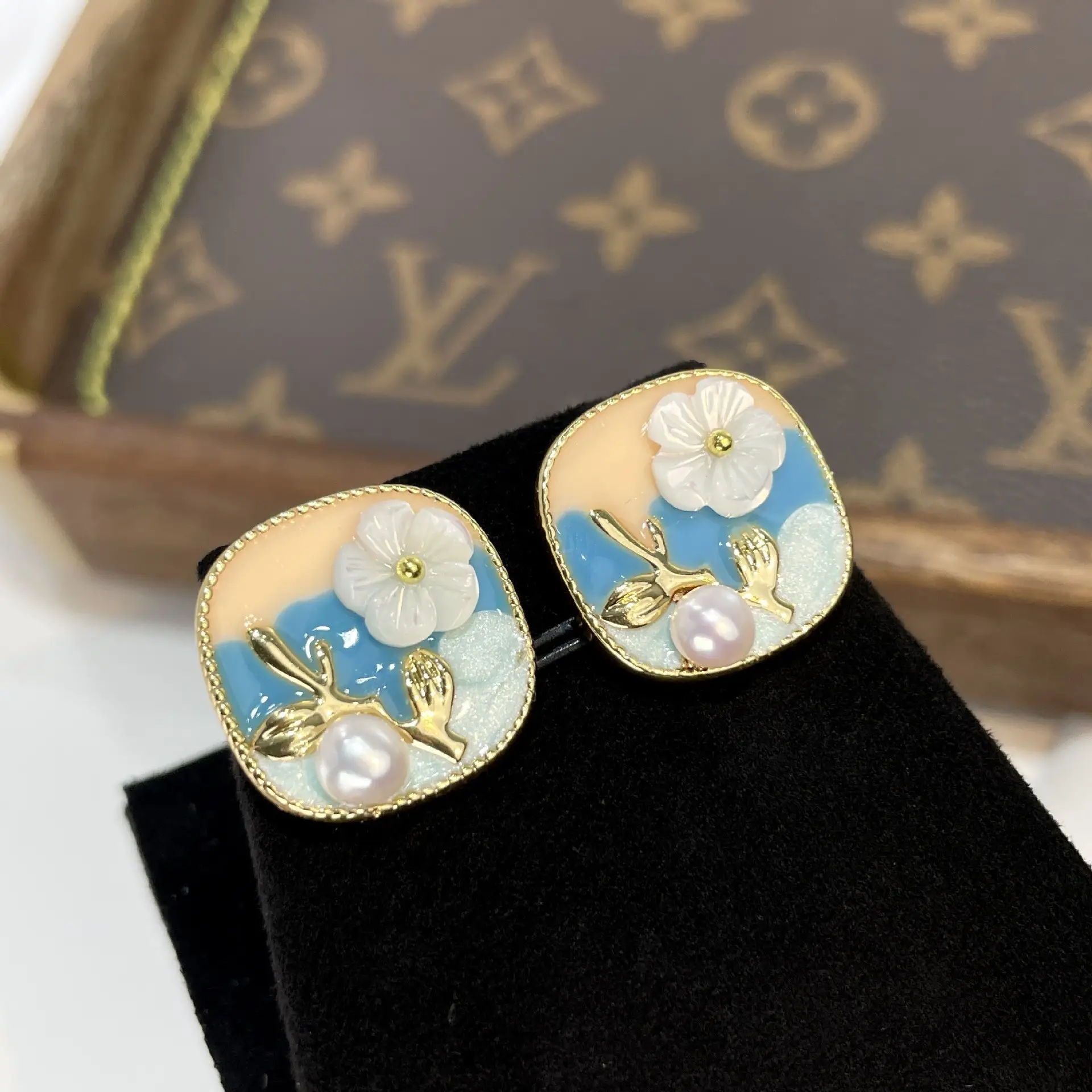 Natural Pearl Chinese Style Earrings Gold Plated