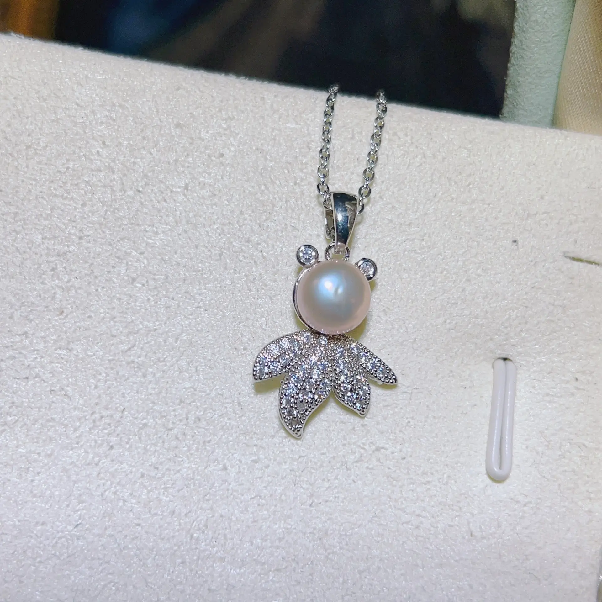 Natural Freshwater Pearl Goldfish Earrings Necklace Set — feature 14