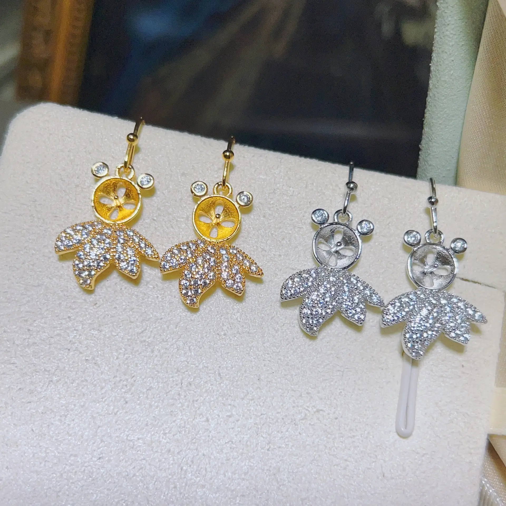 Natural Freshwater Pearl Goldfish Earrings Necklace Set — feature 15