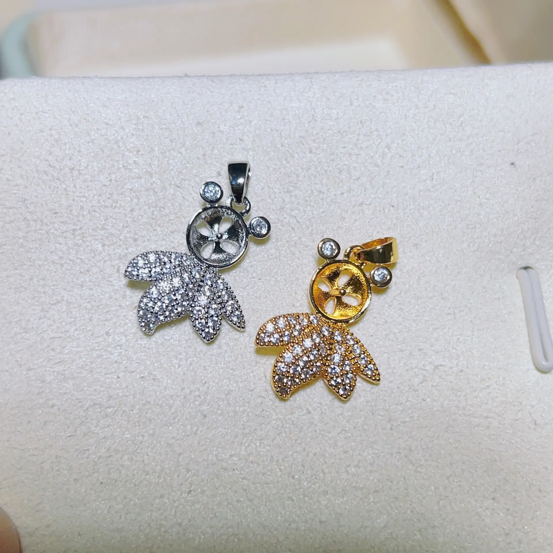 Natural Freshwater Pearl Goldfish Earrings Necklace Set — feature 16