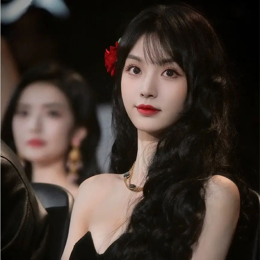 Tian Xiwei Red Rose Hairpin Photo Accessories — feature 7
