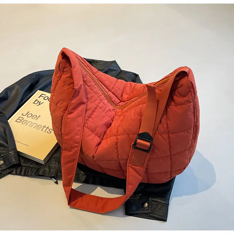 Black Rhombus Messenger Bag Large Capacity Nylon — feature 22