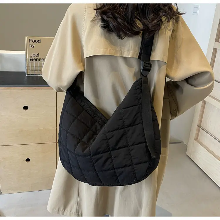 Black Rhombus Messenger Bag Large Capacity Nylon — feature 33