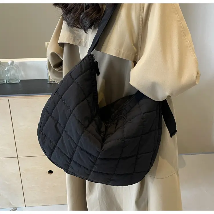 Black Rhombus Messenger Bag Large Capacity Nylon — feature 36
