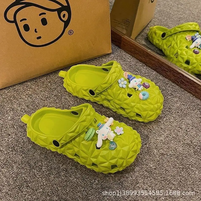 Cartoon new beach slippers hole shoes women's summer outerwear fashion thick-soled sandals and slippers women's summer cute wholesale - Image 9