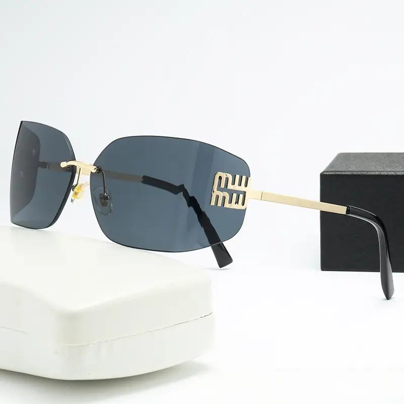 Women Y2K Sunglasses with Curved Lenses & Gold Frame - Image 9