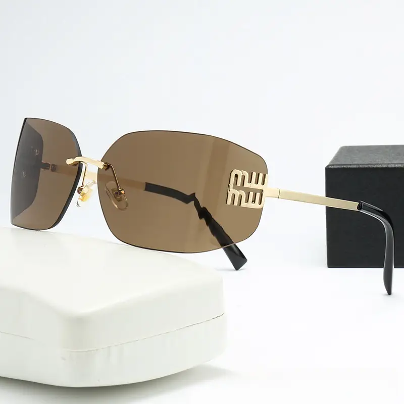Women Y2K Sunglasses with Curved Lenses & Gold Frame