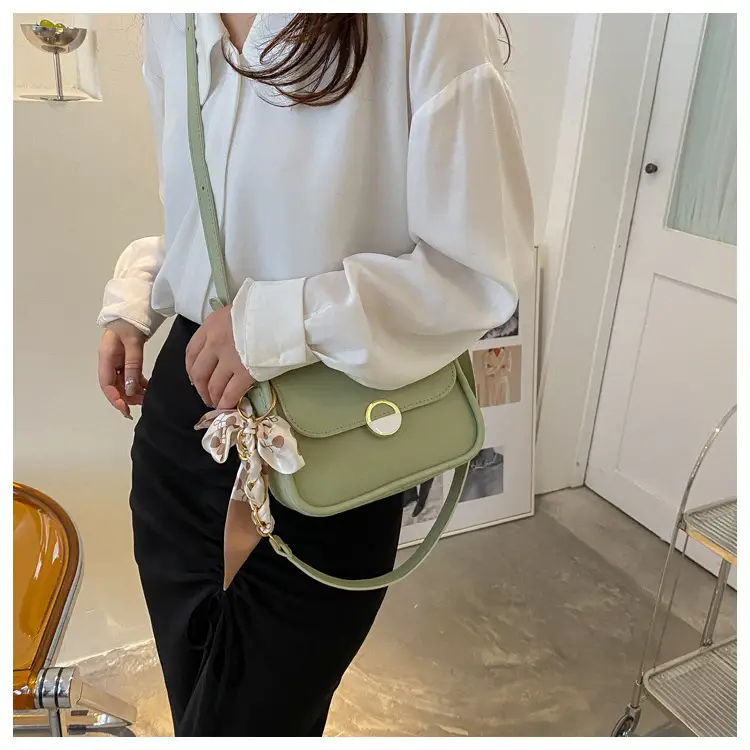 Women Crossbody Bag Beige Square Design Wholesale 2026 — feature 12