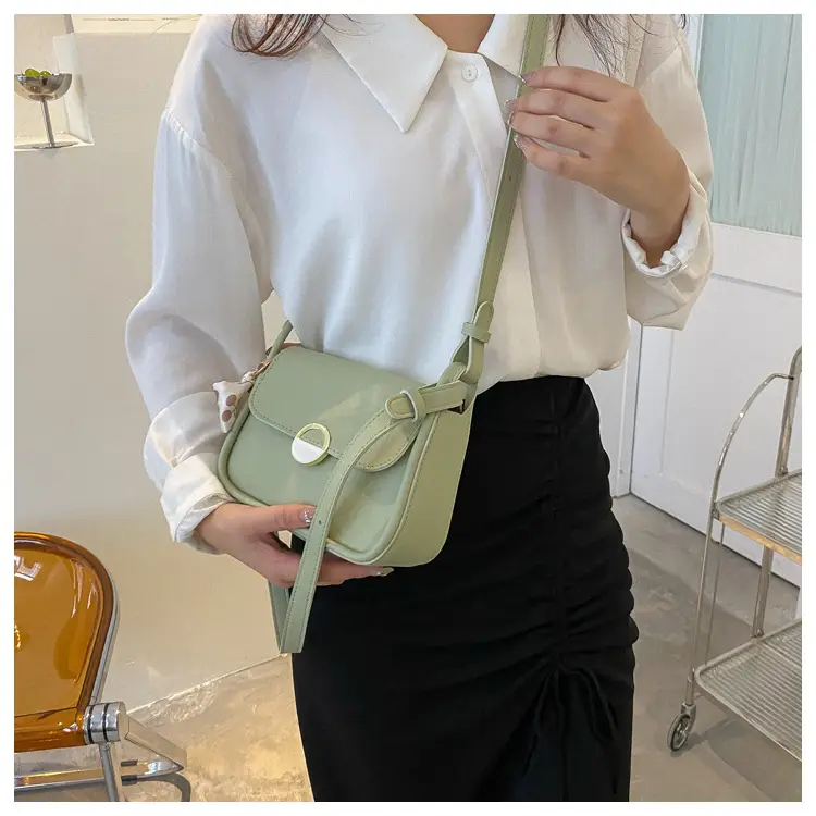 Women Crossbody Bag Beige Square Design Wholesale 2026 — feature 13
