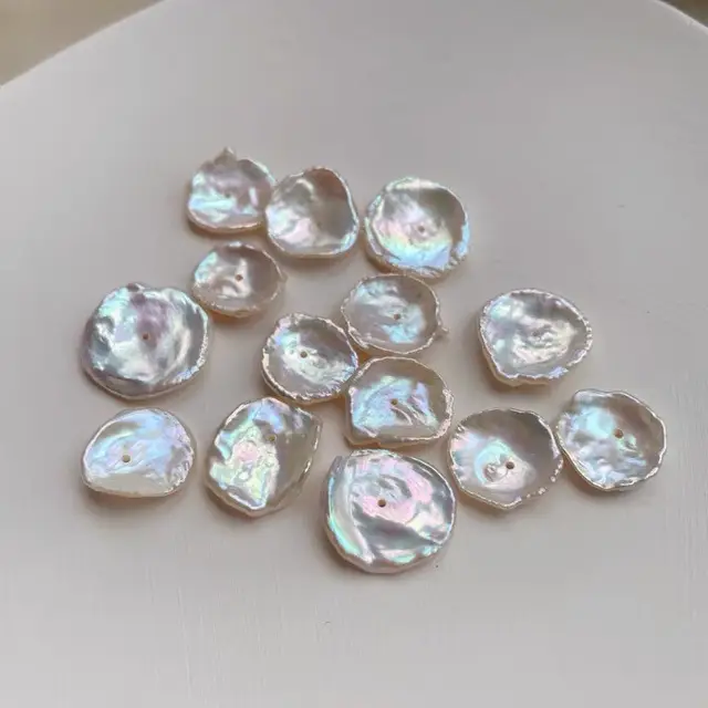Natural Petal Pearl Pin Brooch for Women - Image 2