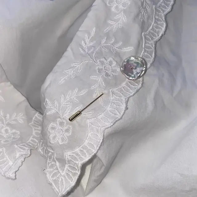 Natural Petal Pearl Pin Brooch for Women - Image 3