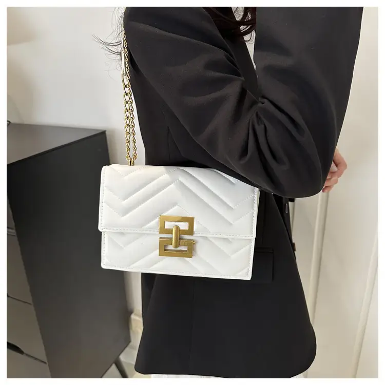 White Chain Crossbody Bag for Women 2024 — feature 13