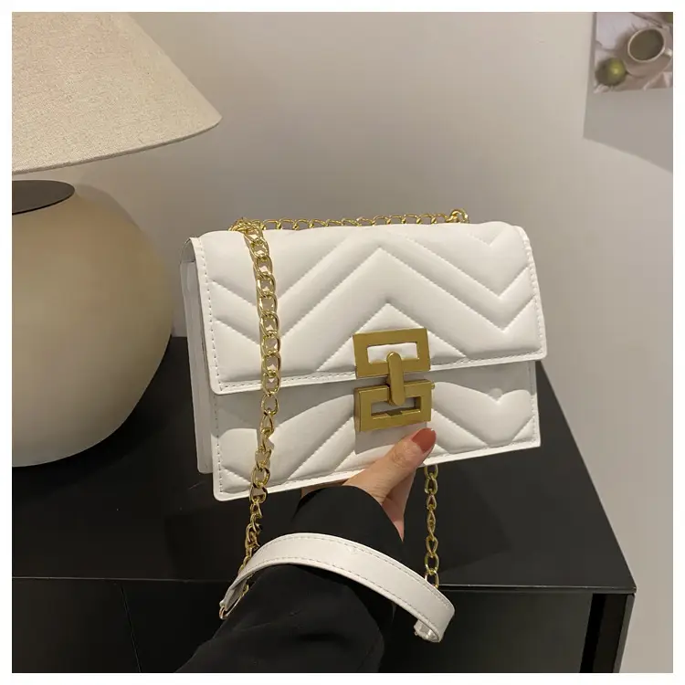 White Chain Crossbody Bag for Women 2024 — feature 15