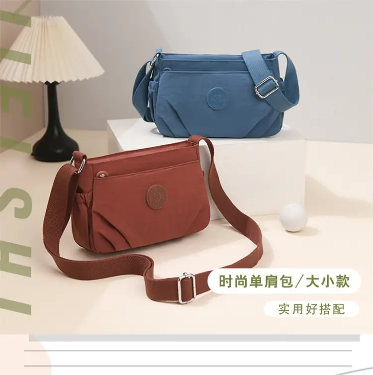 Black Oxford Crossbody Bag Women Lightweight Waterproof — feature 2