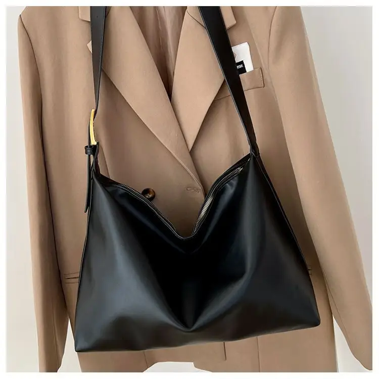 Women's Large Capacity Korean Style Shoulder Bag Brown — feature 22
