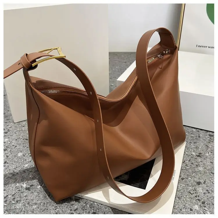 Women's Large Capacity Korean Style Shoulder Bag Brown — feature 35