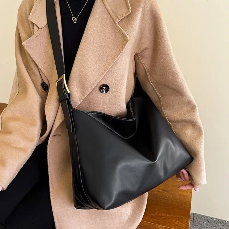 Women's Large Capacity Korean Style Shoulder Bag Brown - Image 3