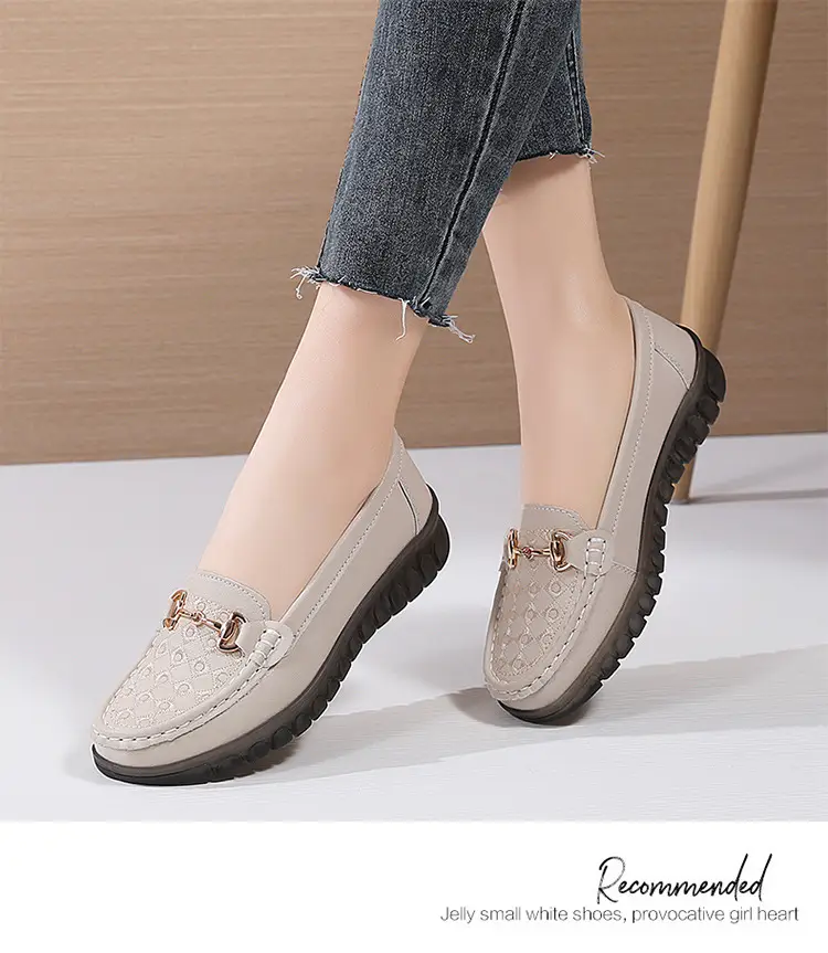 2024 spring new electric embroidered peas shoes middle-aged and elderly slip-on flat shoes casual plus size pregnant women's shoes — feature 11