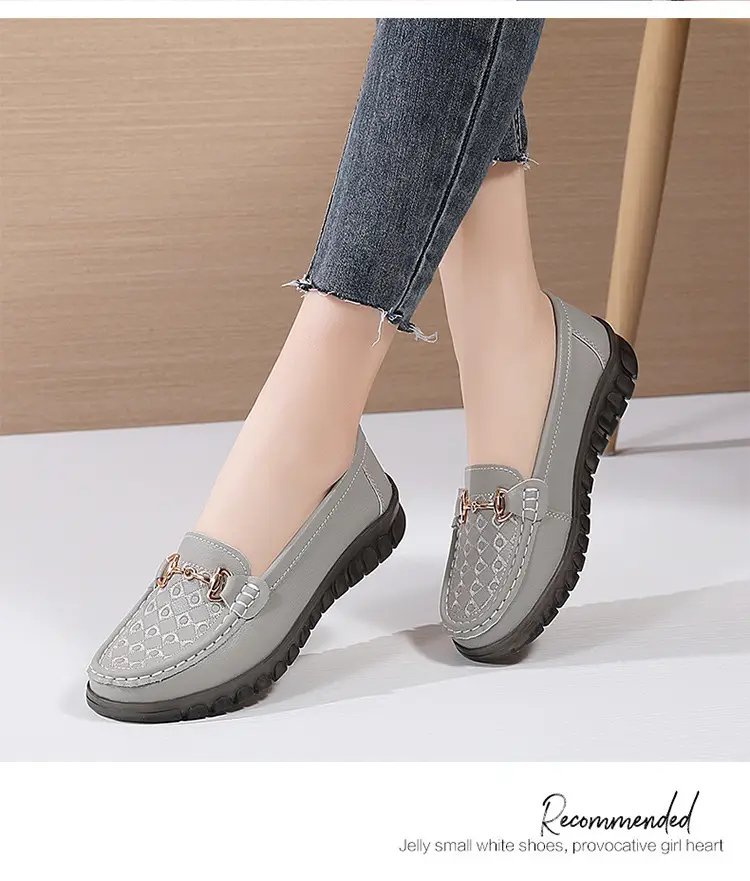 2024 spring new electric embroidered peas shoes middle-aged and elderly slip-on flat shoes casual plus size pregnant women's shoes — feature 15