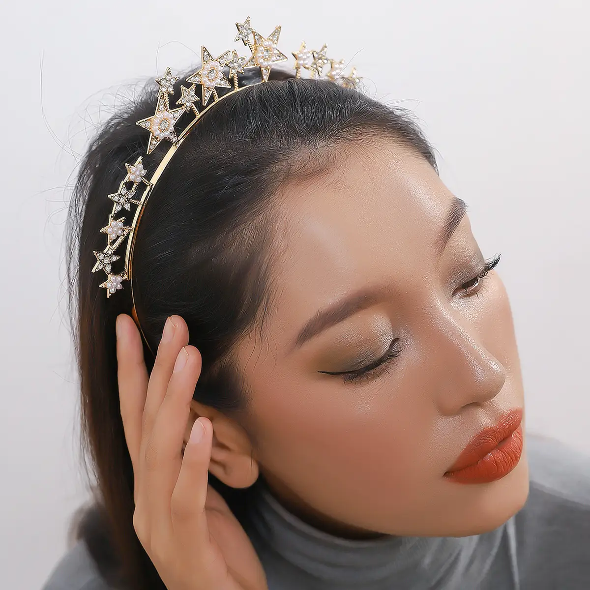 European Rhinestone Star Headband for Festive Parties - Image 5