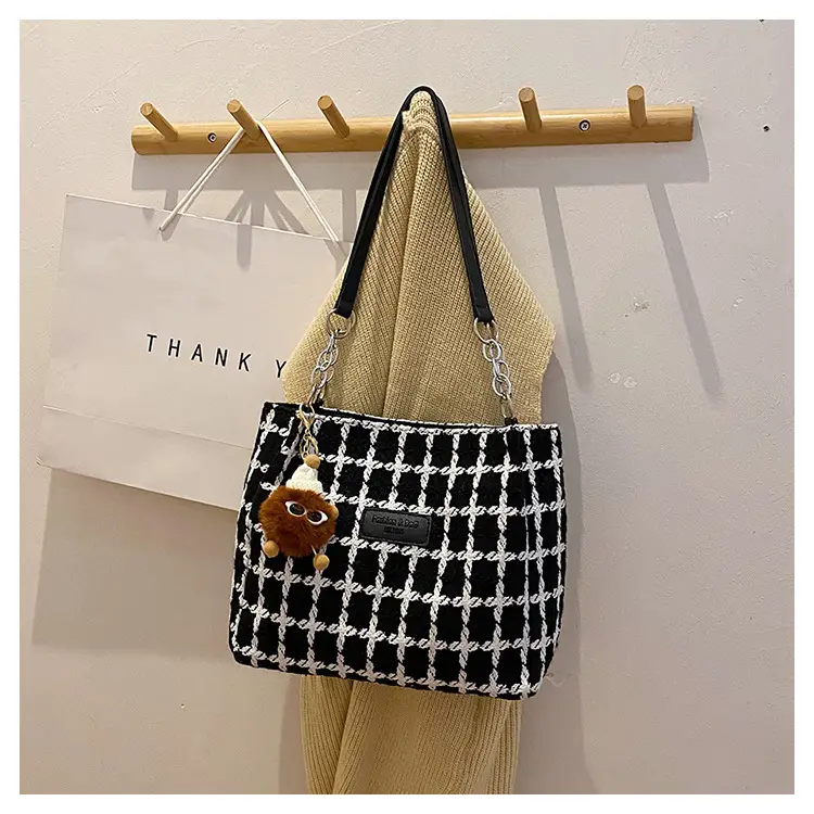 2024 Winter Plaid Shoulder Bag Women Woolen Tote — feature 22